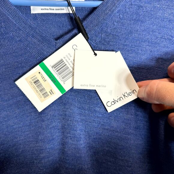 Calvin Klein Men's Blue Wave Extra Fine Merino Wool V Neck Sweater Size Large - Picture 3 of 10
